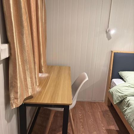 5 Minutes Airport Lodge Kampong Patagas ภายนอก รูปภาพ